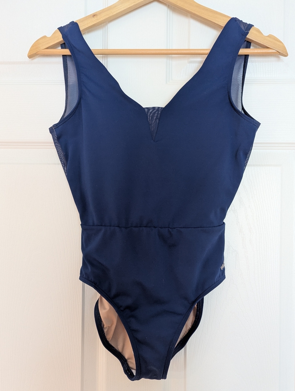 Navy Maria Crown Leo